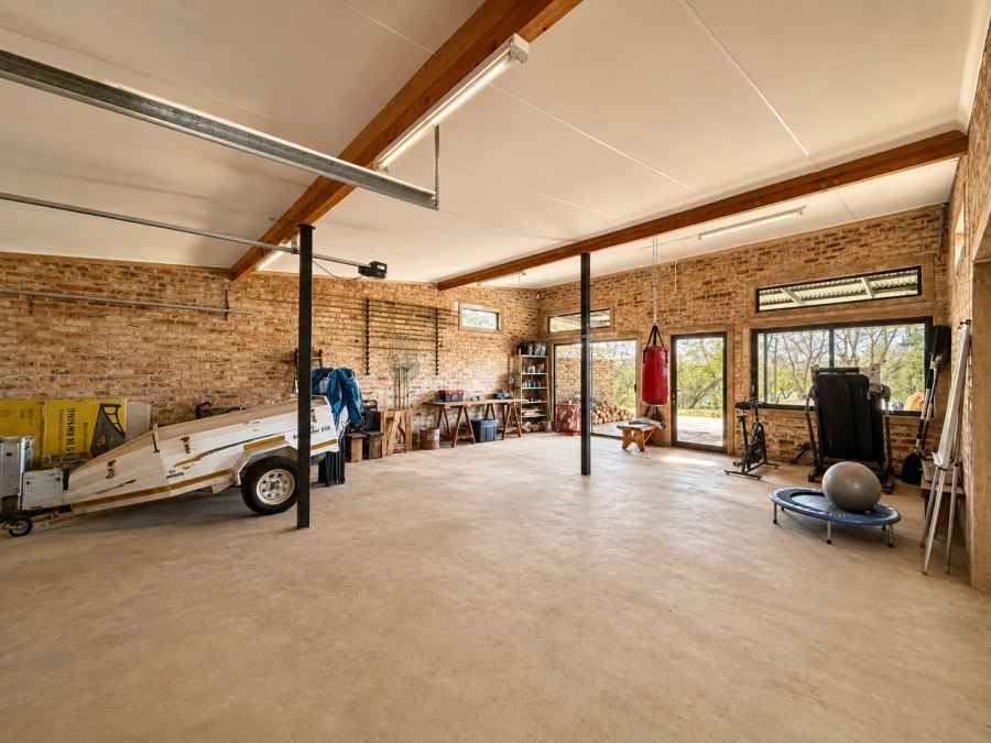 5 Bedroom Property for Sale in Viljoenskroon Rural Free State